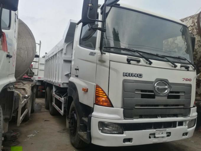 2 Axle Used Dump Trucks , 375 Hp Diesel Dump Truck With New Battery