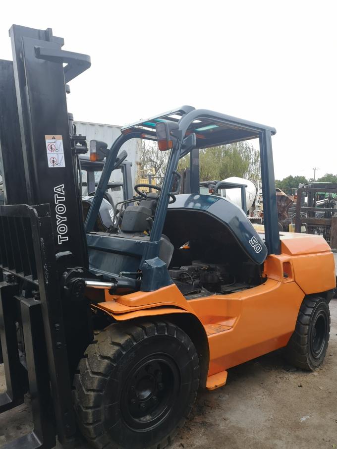 3000 Kg Loading Capacity Used Diesel Forklift Truck Excellent Working Condition